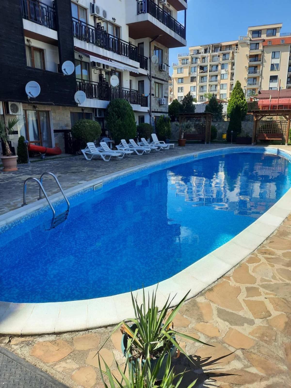 Апатаменти За Гости Sunshine И Glory Apartment Sveti Vlas Exterior foto