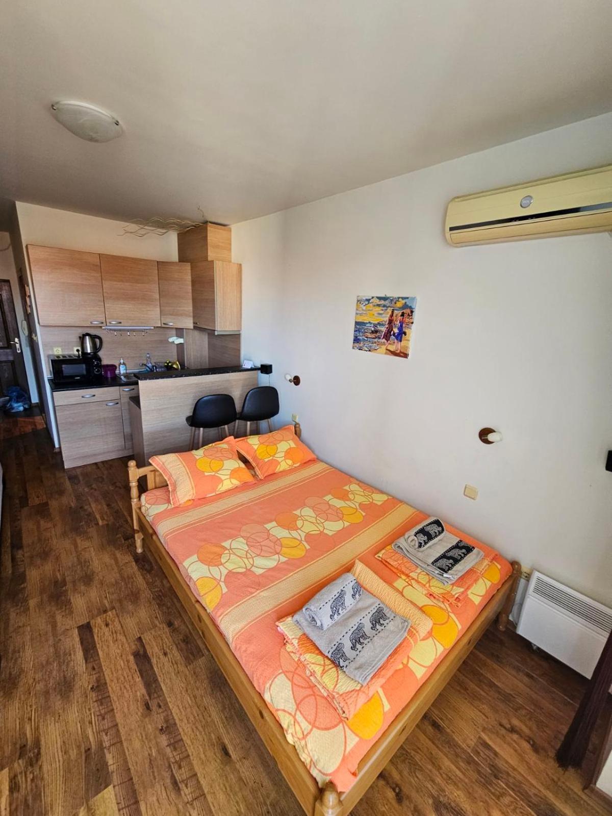 Апатаменти За Гости Sunshine И Glory Apartment Sveti Vlas Exterior foto